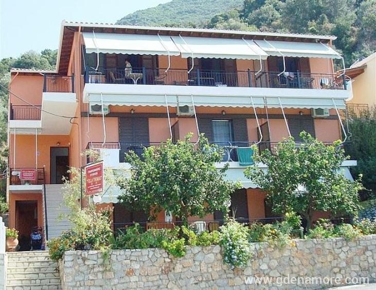 thomas-villa-vasiliki-lefkada-1