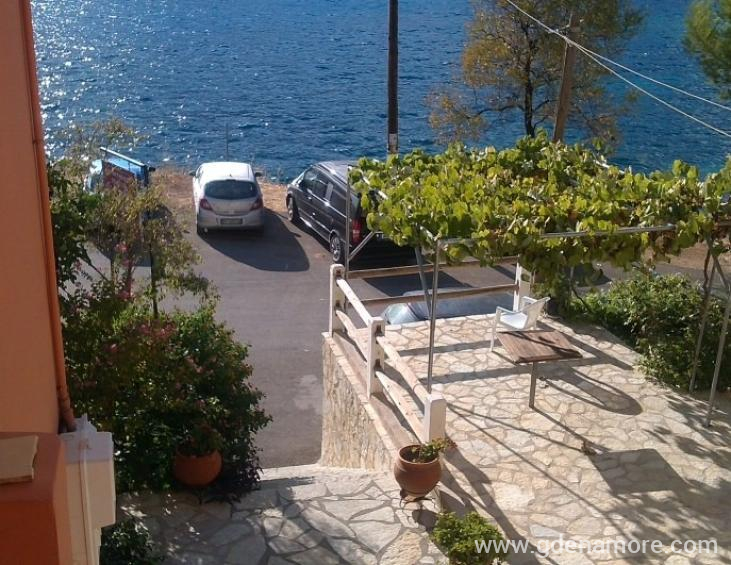 thomas-villa-vasiliki-lefkada-4