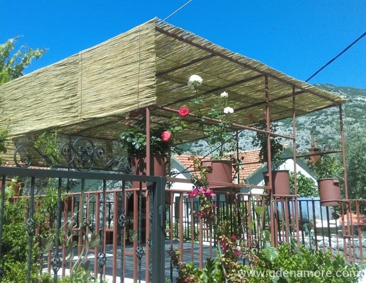 Terasa za odmor trska 3