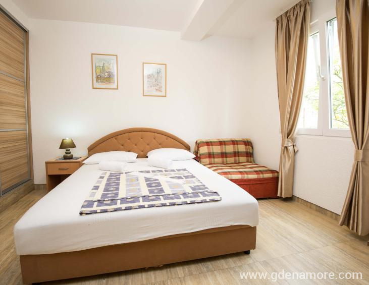 jednosobni-apartman-budva-8 jednosobni-apartman-budva-8