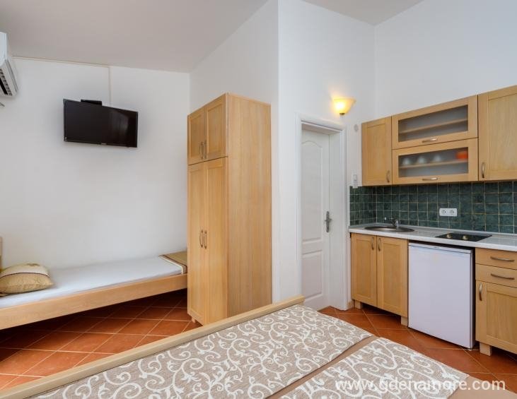 Apartman #6