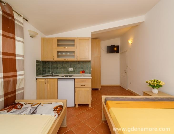 Apartman #8