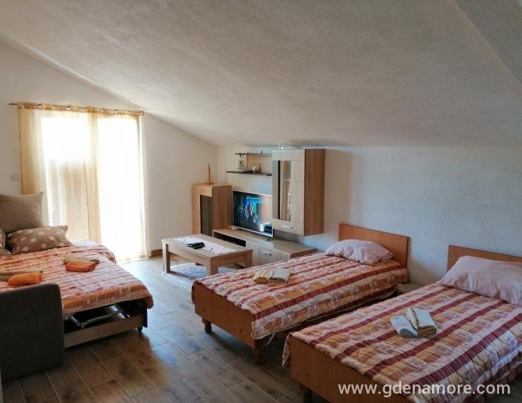 IMG-98cdd83c3cd030becb3762d1c55b2506-V