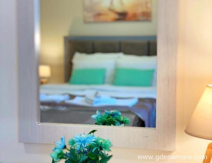 Deluxe Triple Room with sea view 1