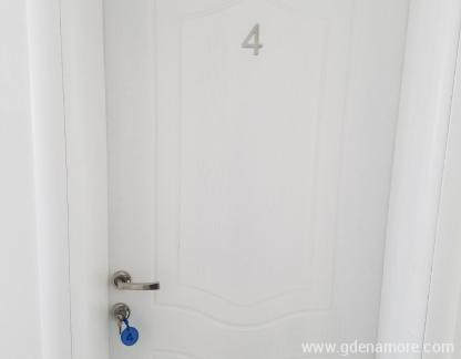 Apartmanok AMB, Magán szállás a községben Utjeha, Montenegró