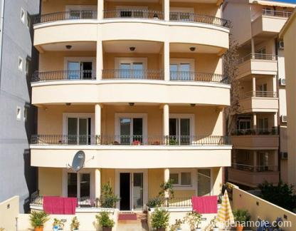 Becici studios, Privatunterkunft im Ort Bečići, Montenegro