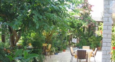 Spanish house, private accommodation in city Rab, Croatia