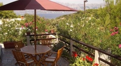 Apartment Vidikovac, private accommodation in city Brač, Croatia