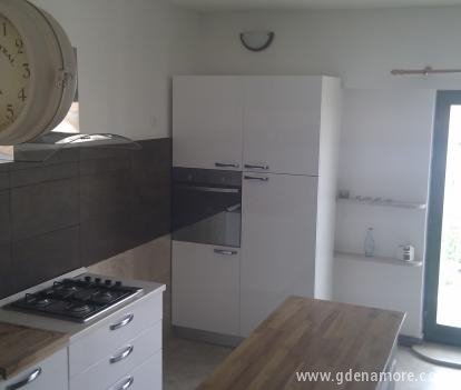 Apartamentos Najda, alojamiento privado en Okrug Gornji, Croacia