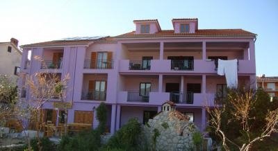 Villa Lavender, private accommodation in city Cres, Croatia