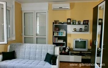 Familieleilighet i Herceg Novi for maks 7 personer, privat innkvartering i sted Herceg Novi, Montenegro