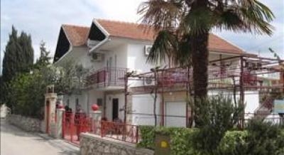 VODICE-WILLA SARAJEVO, alloggi privati a Vodice, Croazia