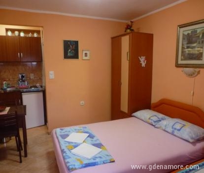 Igalo, apartmanok és szobák, Magán szállás a községben Igalo, Montenegró