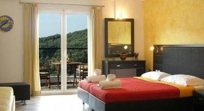 dafni studios, private accommodation in city Parga, Greece