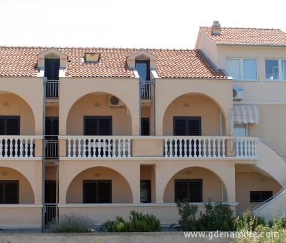 Apartments Botica, private accommodation in city Vodice, Croatia