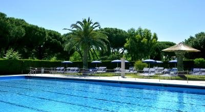 La Serra Holiday Village & Beach Resort, alojamiento privado en Baia Domizia, Italia