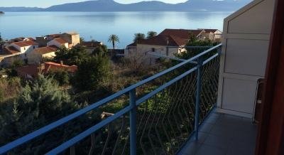 Apartments Nikolic, private accommodation in city Gradac, Croatia