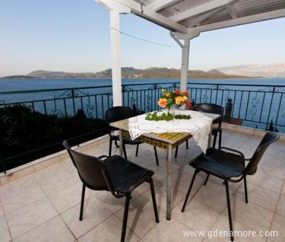 Ionian Melody, alojamiento privado en Halkidiki, Grecia