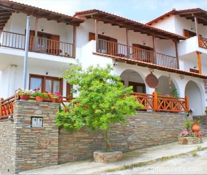 Pension Zefyros, private accommodation in city Halkidiki, Greece