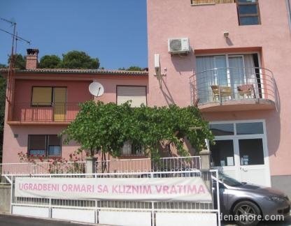 Appartement Dina 2, logement privé à Pula, Croatie