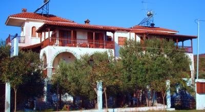 Mantzanas Apartments, private accommodation in city Sithonia, Greece