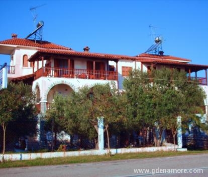 Mantzanas Apartments, Частный сектор жилья Ситониа, Греция