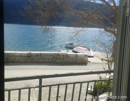 Sobe Bao&scaron;ići, ενοικιαζόμενα δωμάτια στο μέρος Bao&scaron;ići, Montenegro - pogled iz sobe