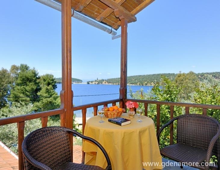 balcony sea view