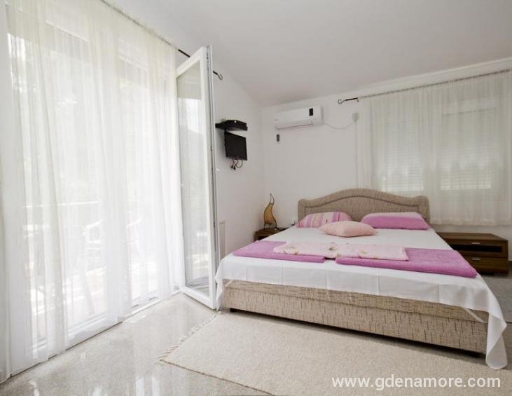 Trokrevetni apartman