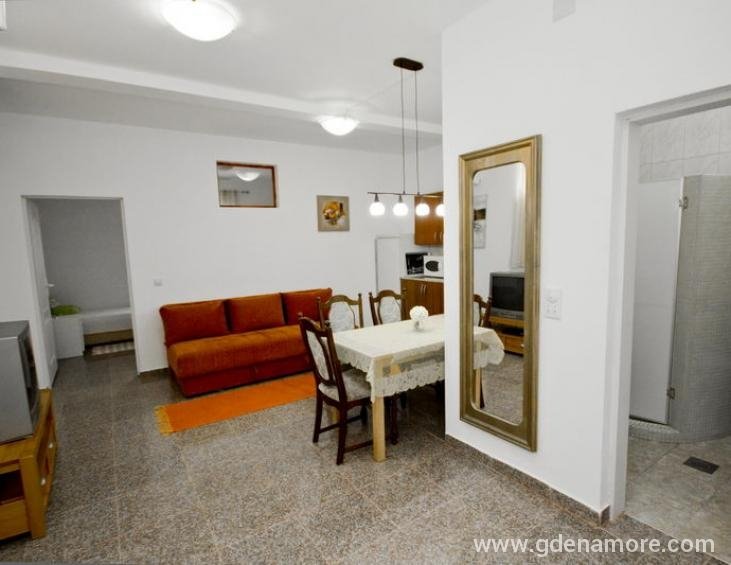 cetvoro-petokrevetni apartman