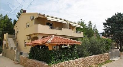 Apartamentos Ribnica, alojamiento privado en Ribnica, Croacia