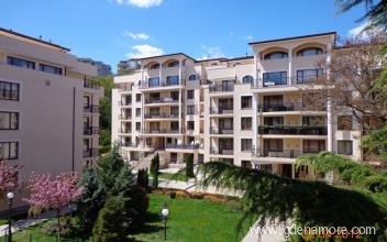 One-bedroom apartment 50 metres from the beach in Golden sands, private accommodation in city Golden Sands, Bulgaria