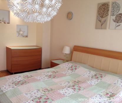 Двухспальная квартира в самом центре, частни квартири в града Varna, България