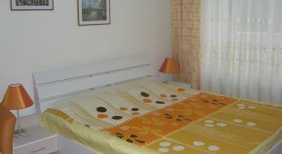 Holiday apartment Beni in central Varna, private accommodation in city Varna, Bulgaria