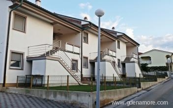 Apartamentos Adriana, alojamiento privado en Vir, Croacia