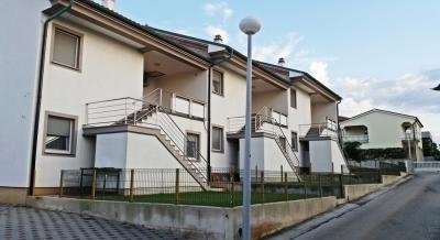 Apartments Adriana, private accommodation in city Vir, Croatia