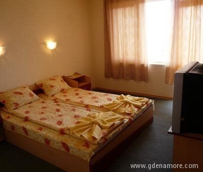 Хотел "Южем плаж", private accommodation in city Ravda, Bulgaria
