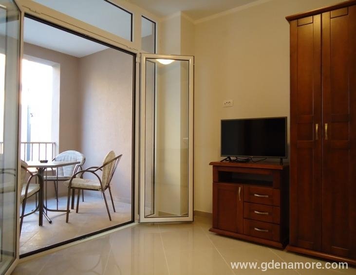 Apartman br.8