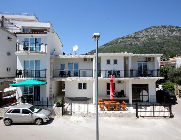 APARTMANI SARIC