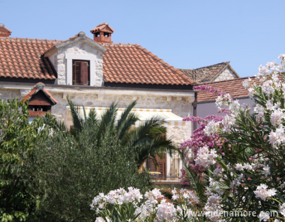 Villa Rustika, alojamiento privado en Brač Sutivan, Croacia - The House