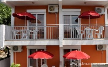 Апартаменти Сутоморе Флора, частни квартири в града Sutomore, Черна Гора
