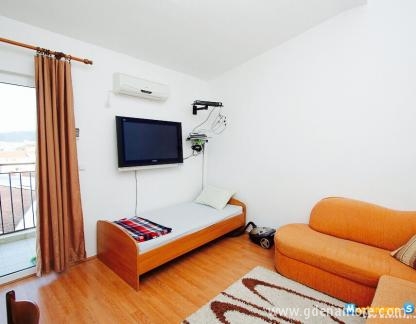 Apartmani Kosta, Studio apartman br.1-25 m2, privatni smeštaj u mestu Šušanj, Crna Gora