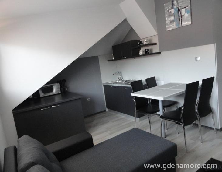 Moderan apartman za 4 osobe