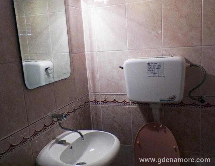 Kupatilo od apartmana