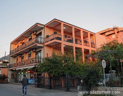 Appartamenti Radosavovic, alloggi privati a &Scaron;u&scaron;anj, Montenegro - apartmani Radosavović &amp;amp;amp;amp;amp;amp;amp;amp