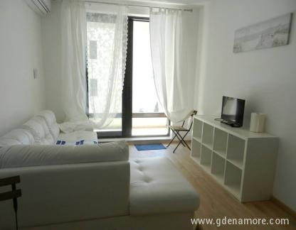ApartmanI Dora Becici i Budva, privatni smeštaj u mestu Bečići, Crna Gora - apartman br 4 Rafailovici