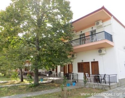 Aleksandrakis Apartments, private accommodation in city Asprovalta, Greece