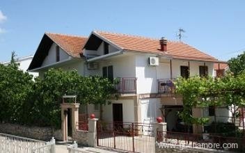 VODICE -WILLA SARAJEVO *** - APARTMENT RENT, private accommodation in city Vodice, Croatia