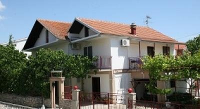 VODICE -WILLA SARAJEVO***-IZNAJMLJIVANJE APARTMANA, privatni smeštaj u mestu Vodice, Hrvatska