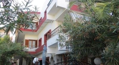 Elena Apartments, private accommodation in city Nea Iraklitsa, Greece